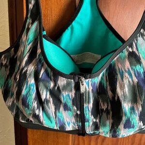 Victoria Secret VSX Sport Multicolor Ultimate Lightly Lined Sports Bra